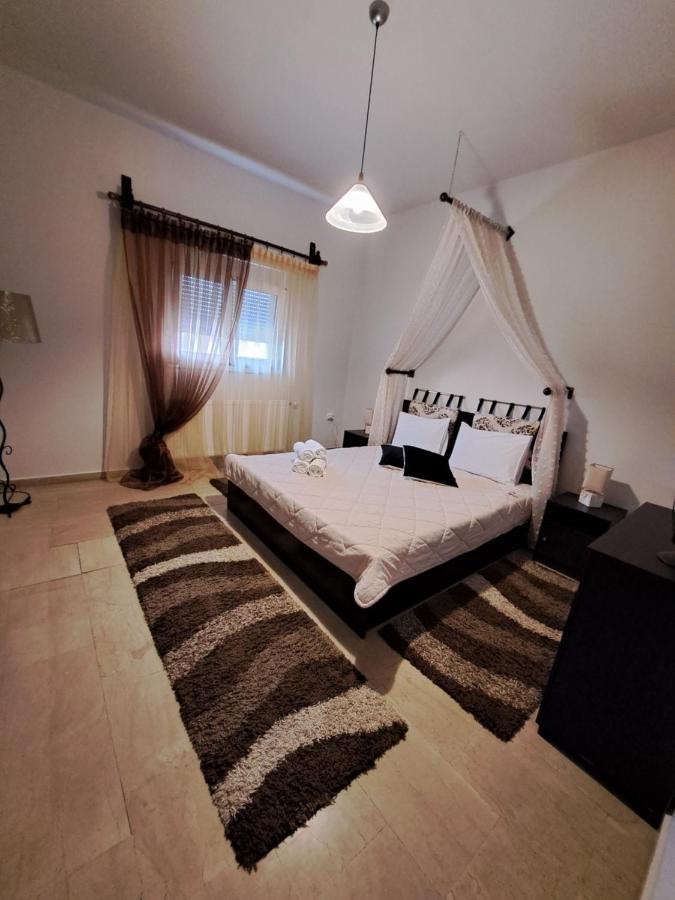 Guesthouse Aelia กาโต ลูตรากี ภายนอก รูปภาพ